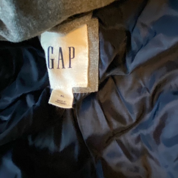 Nice winter coats - Picture 2 of 3